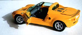 side open door of Elise model